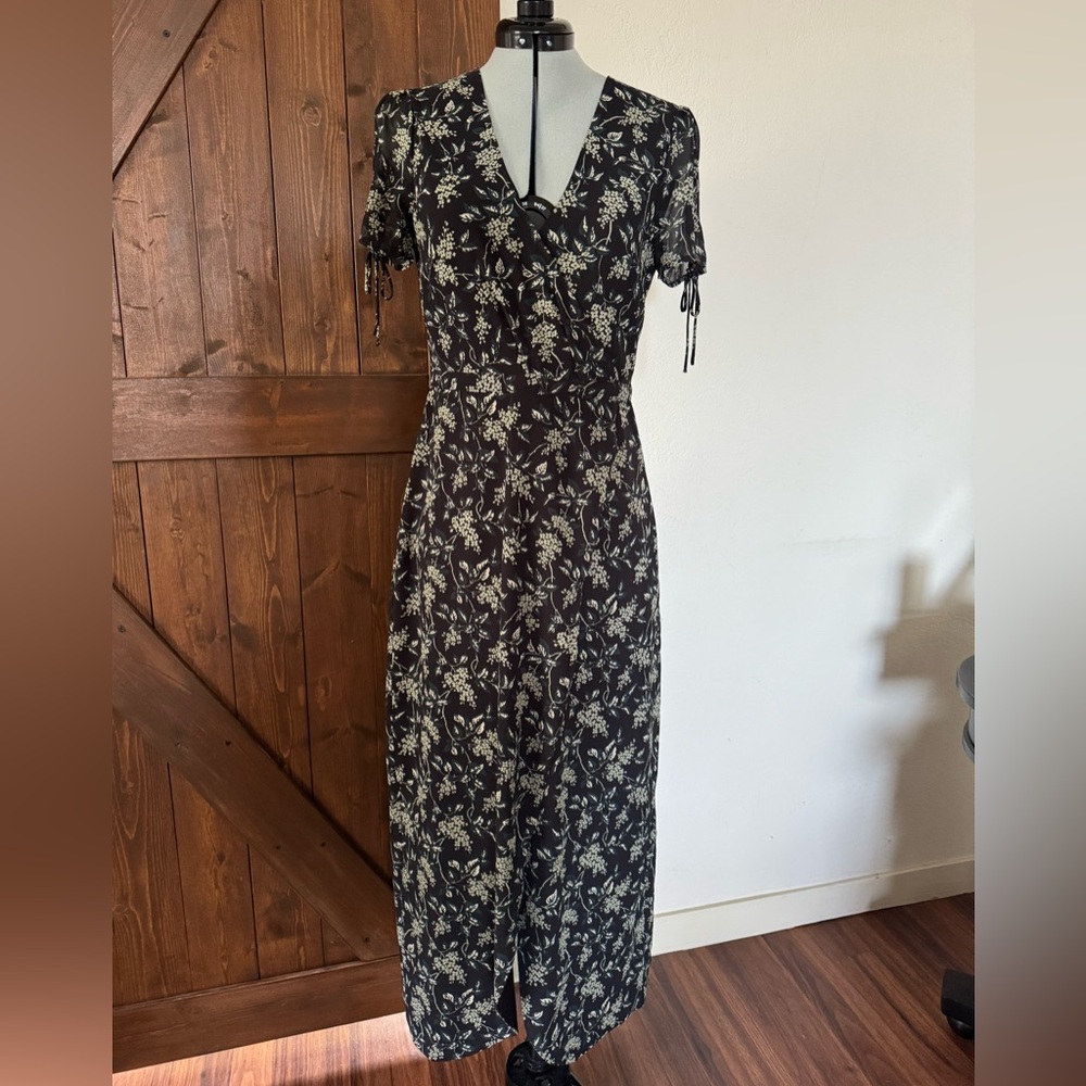Madewell Tulip-Sleeve Maxi Dress in Antique Flora - Picture 5 of 10